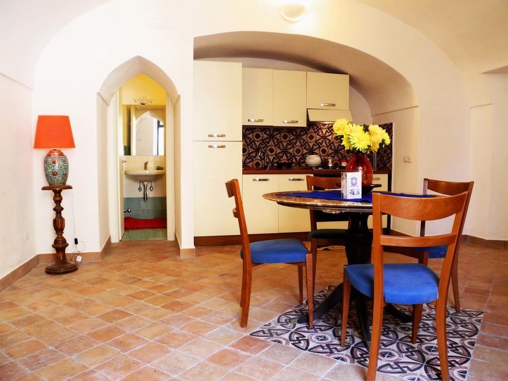 Apartamento Amalfi Antica Atrani Habitación foto