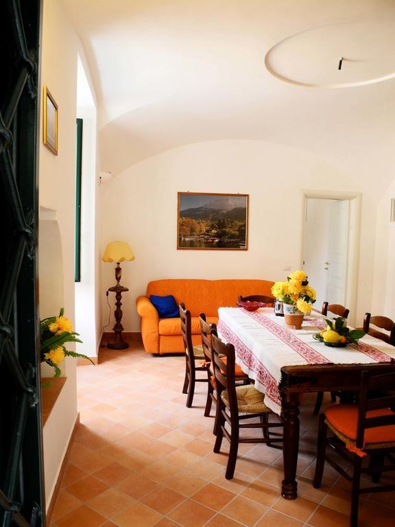 Apartamento Amalfi Antica Atrani Habitación foto